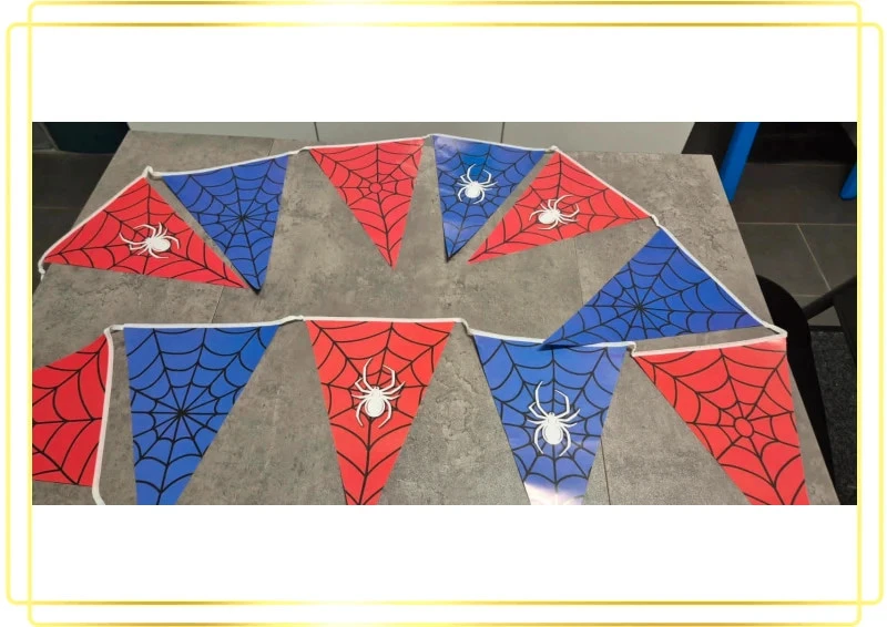 Banderoles anniversaire theme spiderman
